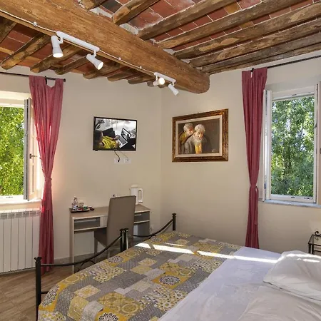 Bed and Breakfast Art Gallery 3*