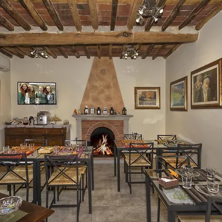 Art Gallery Bed and Breakfast 3*