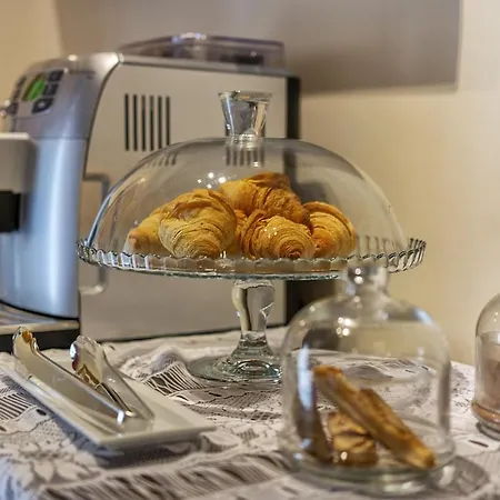 Bed and Breakfast Art Gallery 3*